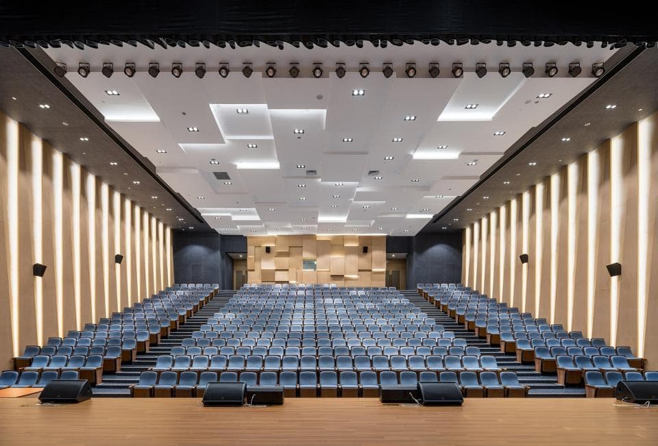 Konferans Salonları